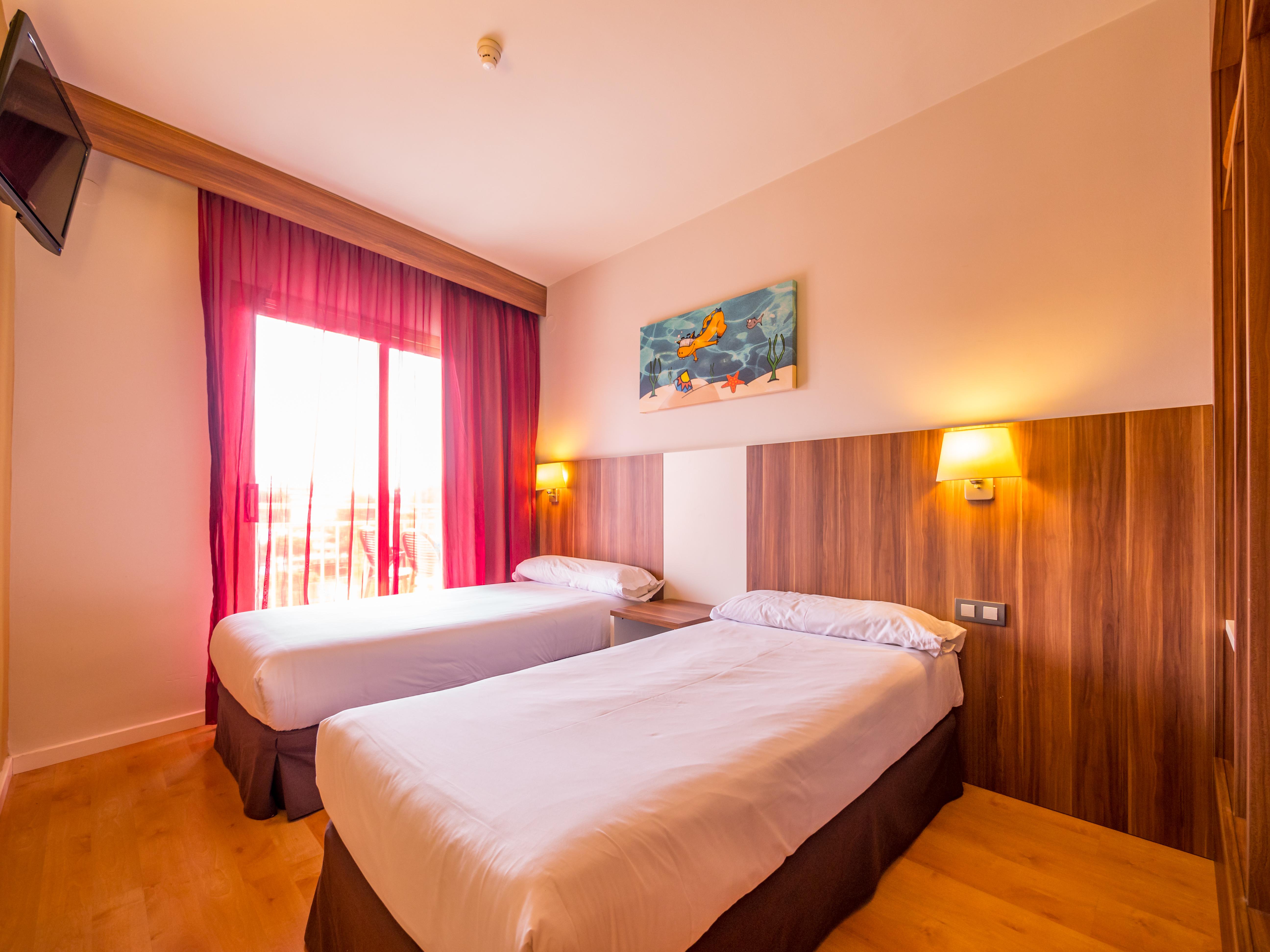 Golden Avenida Family Suites 4* Salou Eksteriør billede