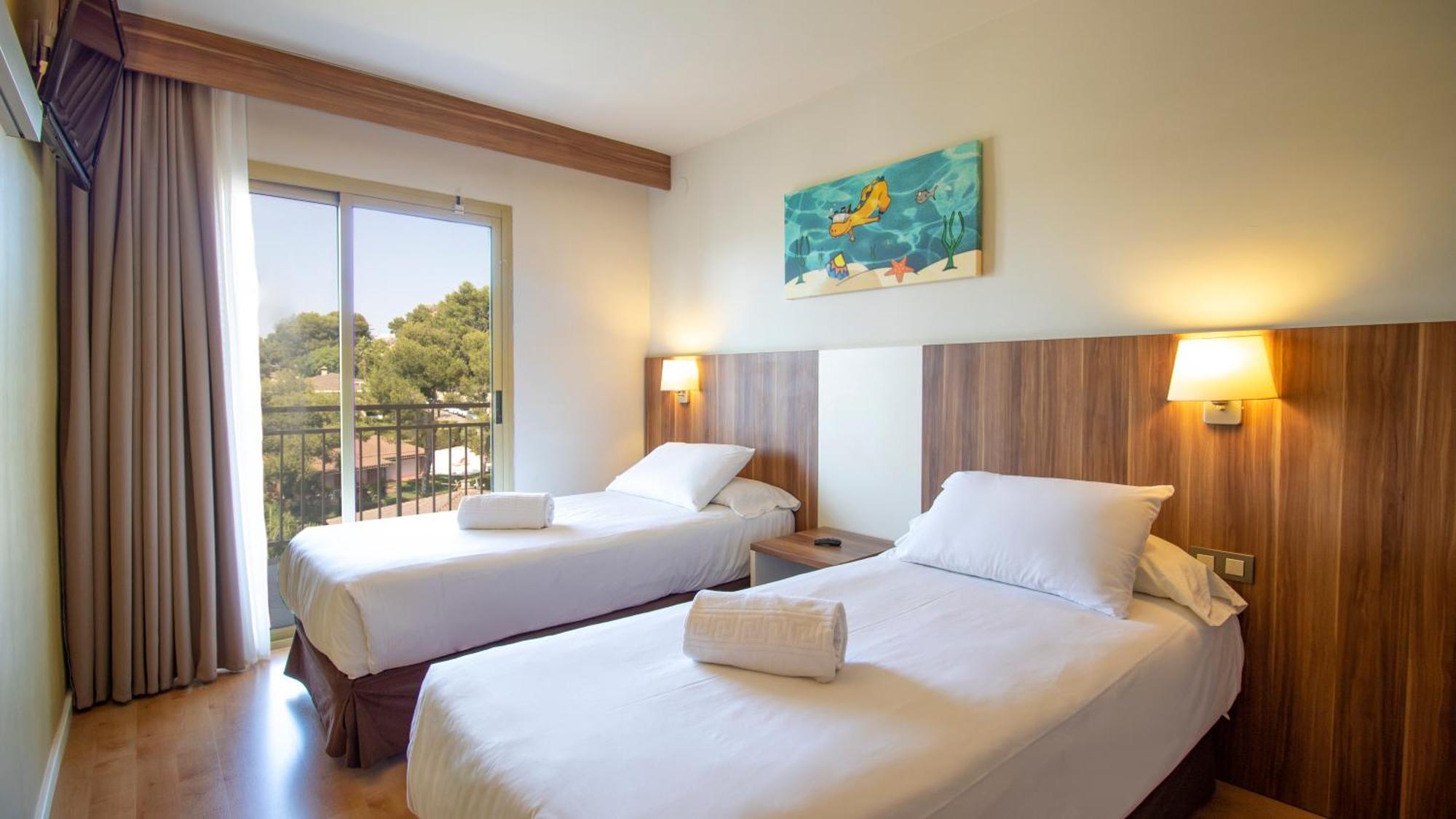 Golden Avenida Family Suites 4* Salou Eksteriør billede