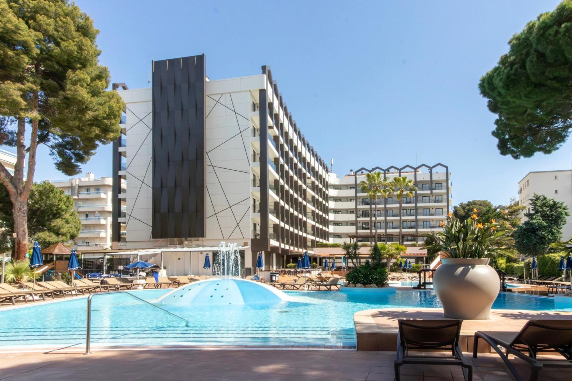 Golden Avenida Family Suites 4* Salou Eksteriør billede